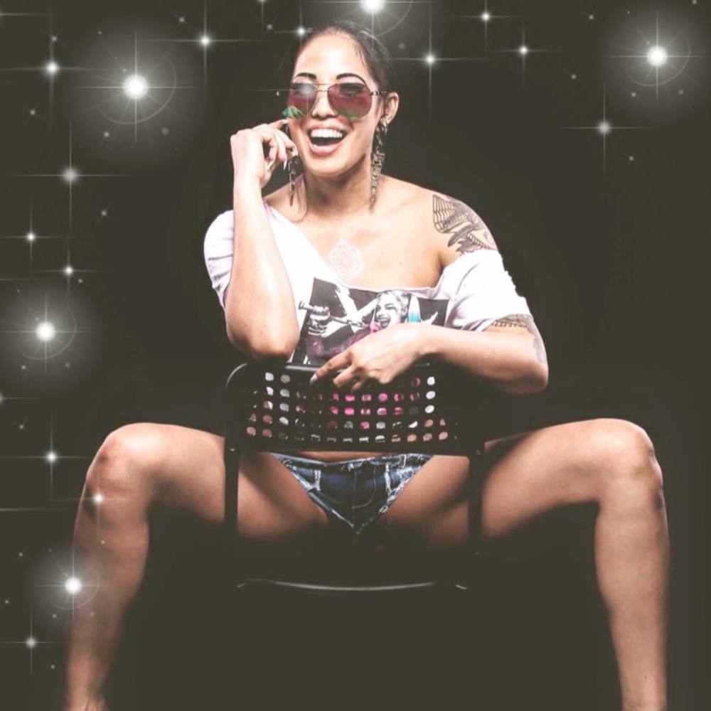 Meet your Posher, Elle